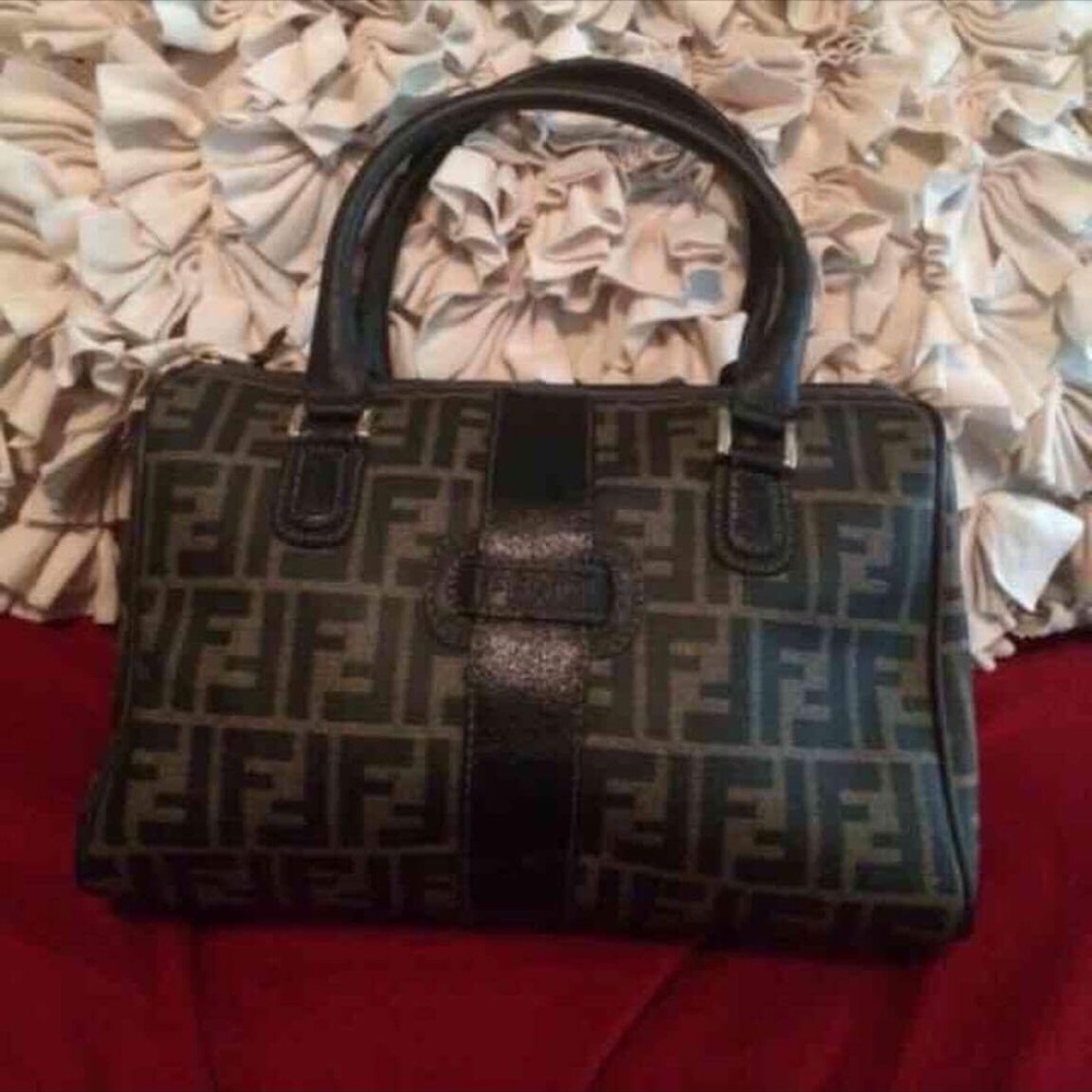 Leather vintage fendi  bag